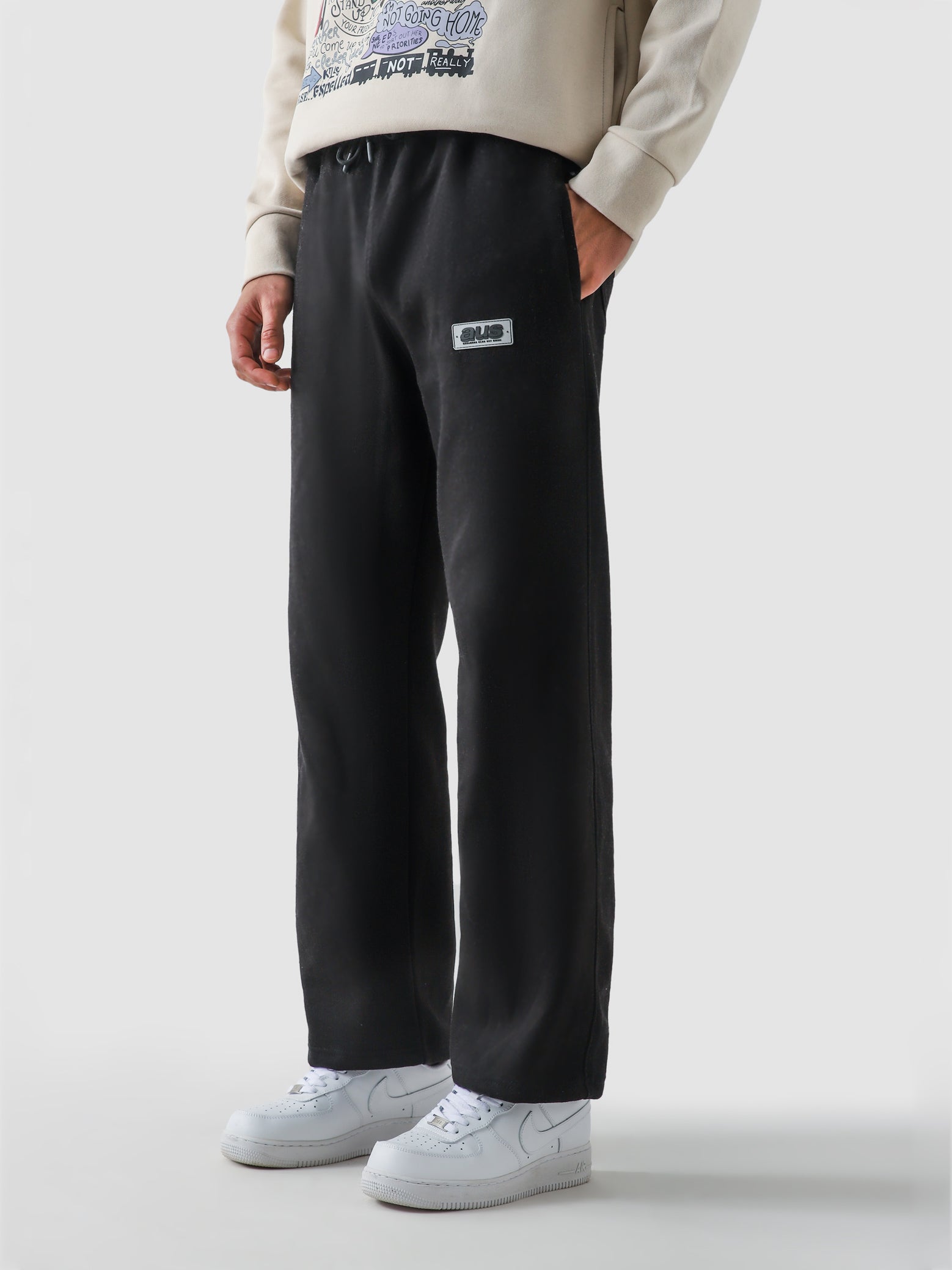 Straight Fit Trouser (Black, WE)