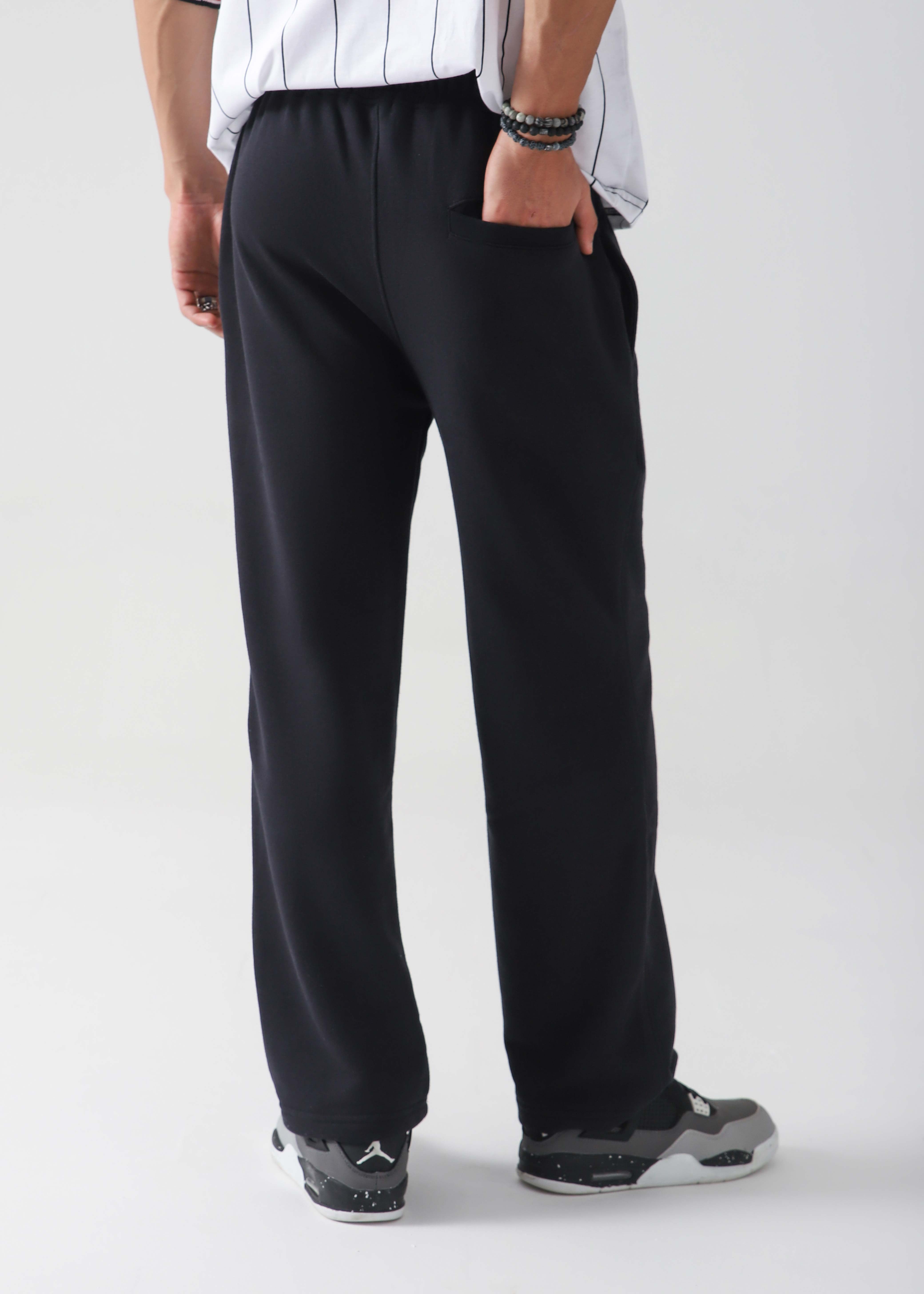 Straight Fit Bottom (Black)